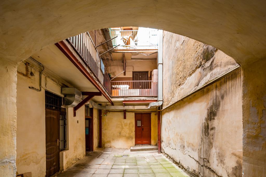 Nice Apartment Near Rynok Square Є Кондиціонер Світла Не Вимикали Lviv Exterior foto